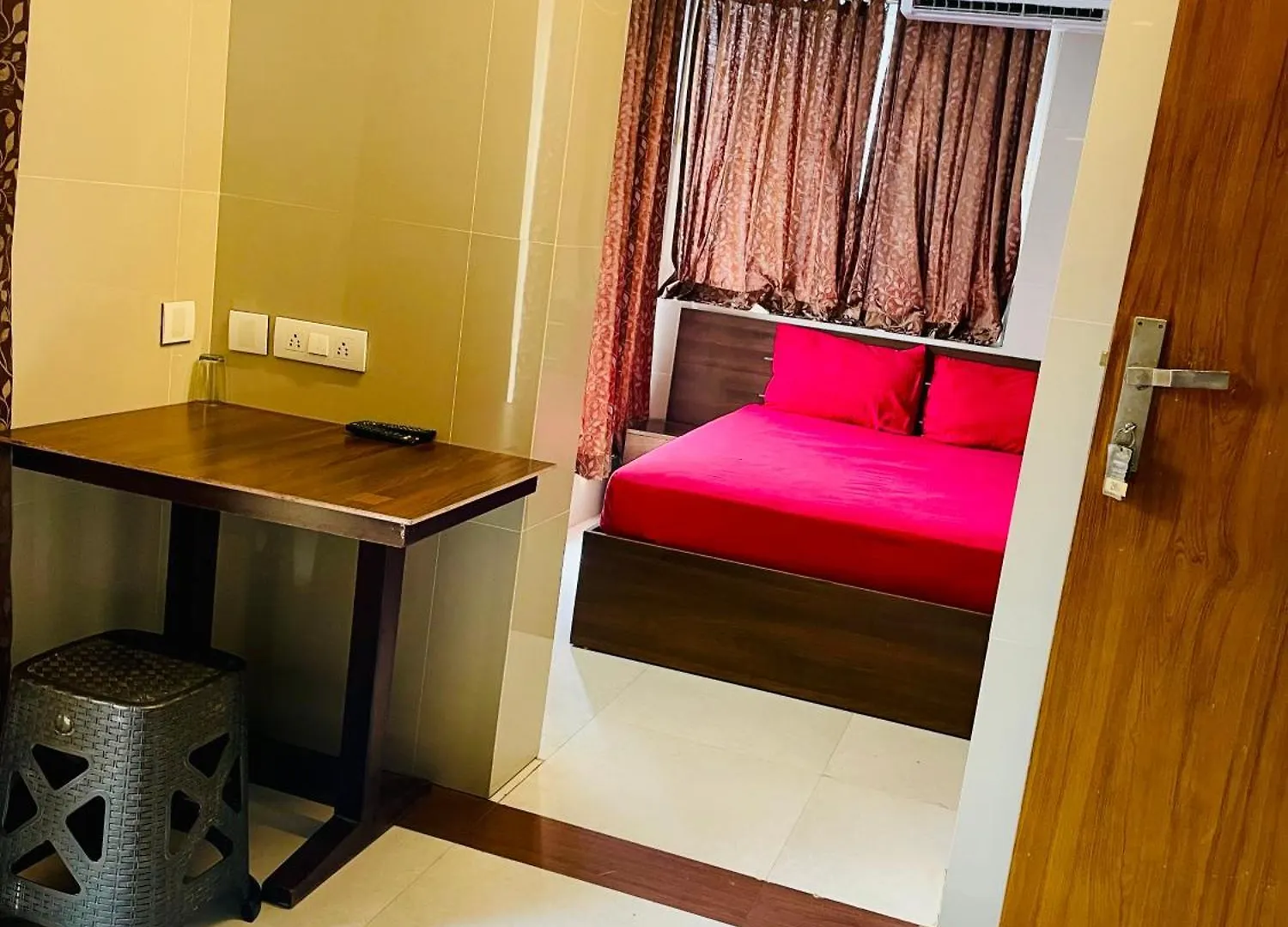 Lodge Hotel Meridian Regency Kochi India